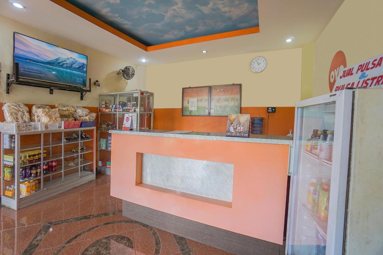 Super Oyo 2639 Oxy Townhouse Hotel Manado Bagian luar foto